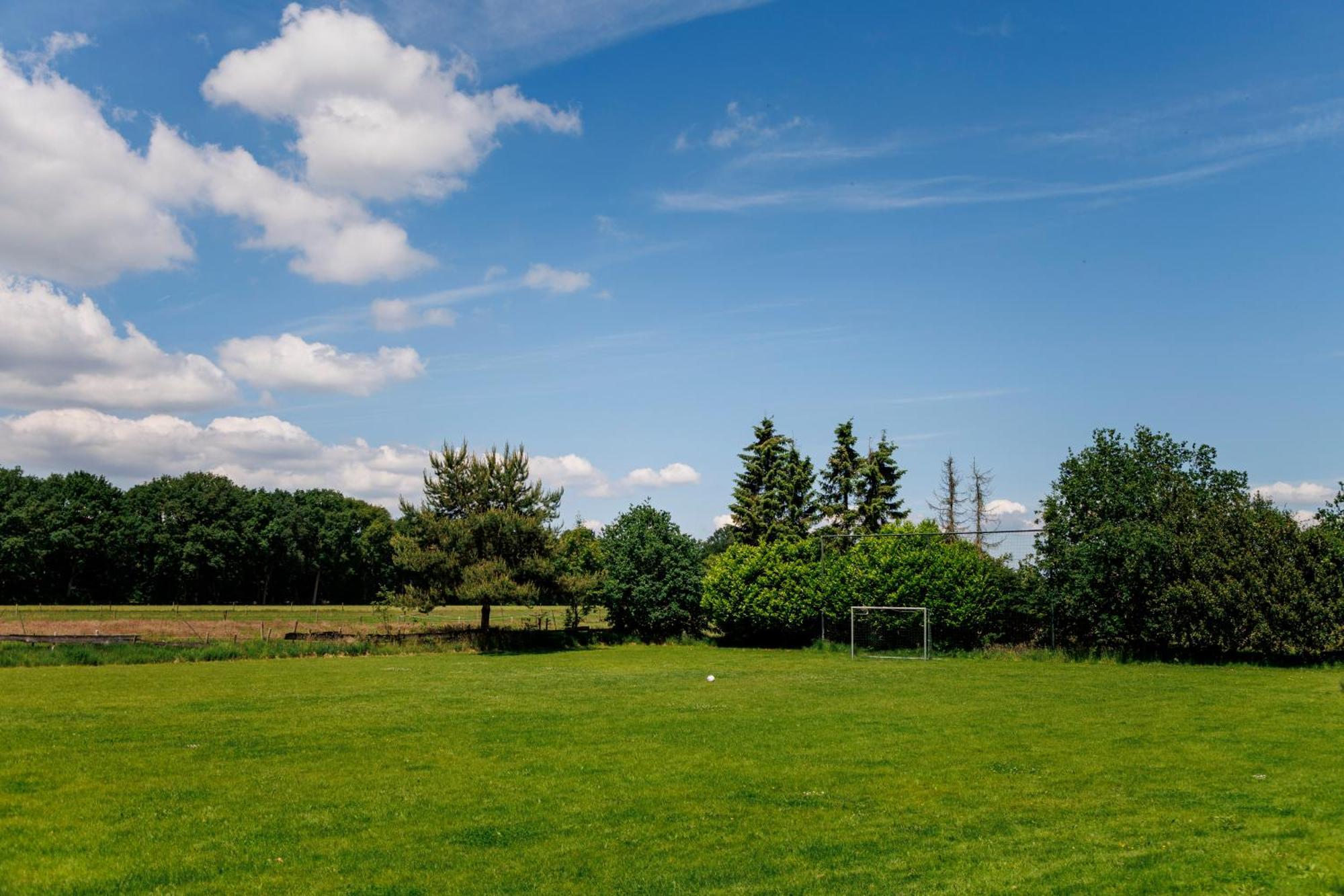 Villa 'T Eekhoornnest Soest Esterno foto