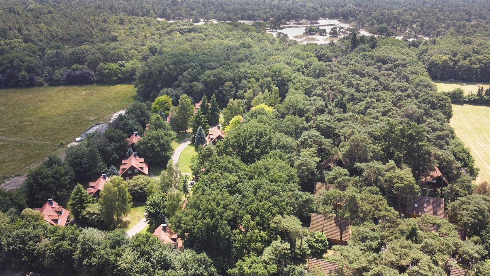 Villa 'T Eekhoornnest Soest Esterno foto
